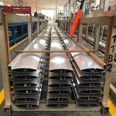 Profilo per persiana in alluminio